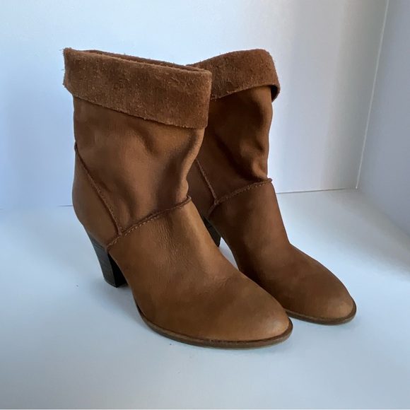 Steve Madden Tan super-soft suede Heeled Boots - Picture 1 of 8